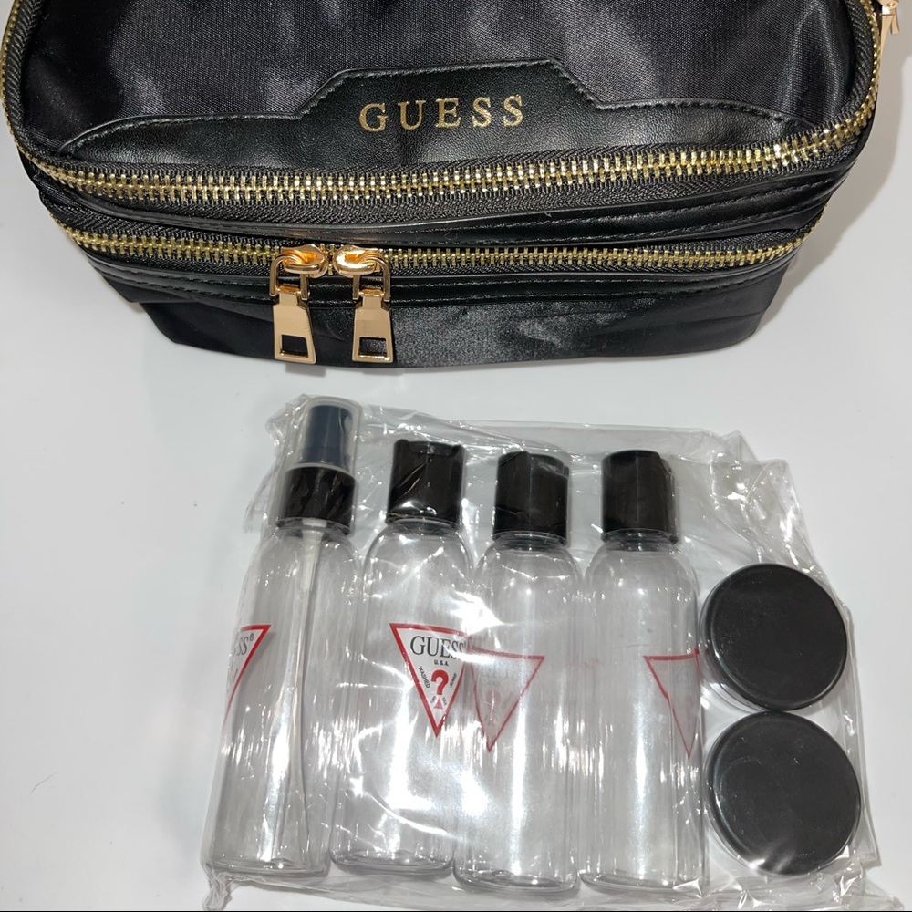 Guess cosmetic travel bag